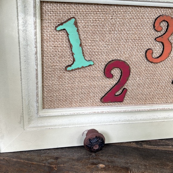 FARMHOUSE wall-mounted rustic coat hook board - Picture 5 of 5